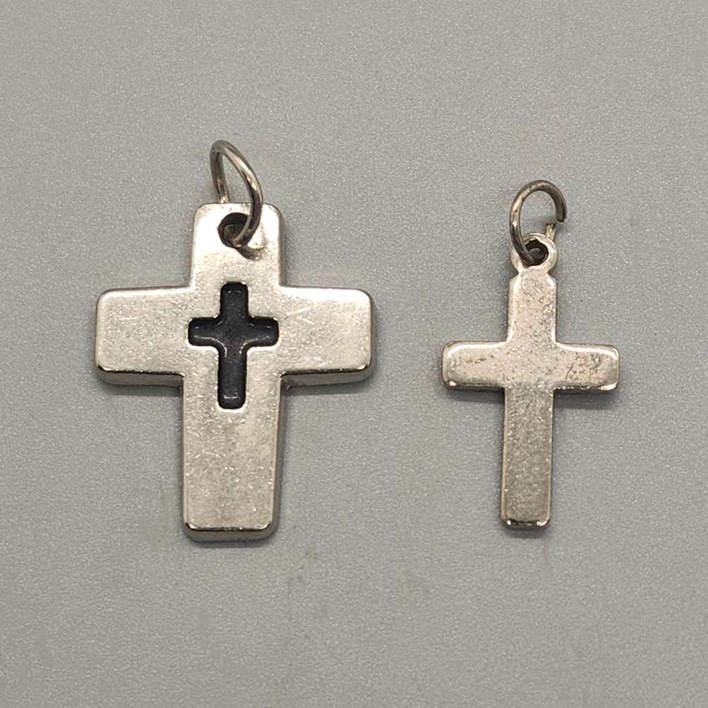St Labre Indian School Class of 2007 Cross Pendant Set Silver Tone Religious